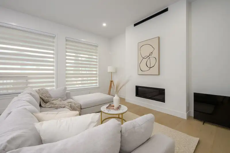 19655 74A AVENUE - photo 2 of 40