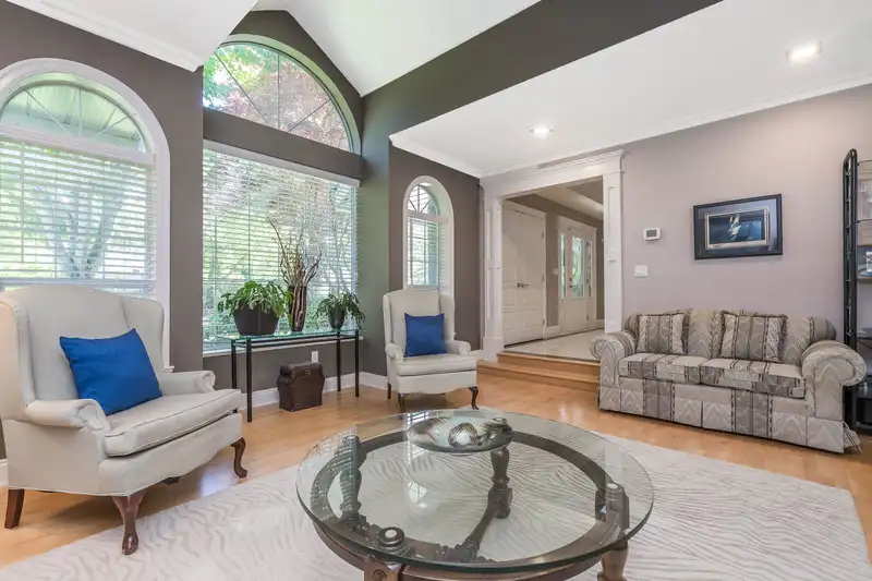 3155 142 STREET - photo 4 of 39