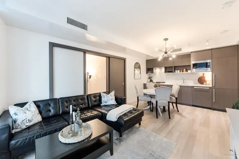 912 68 SMITHE STREET - photo 4 of 25