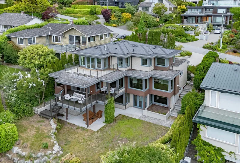 2548 MATHERS AVENUE - photo 1 of 25