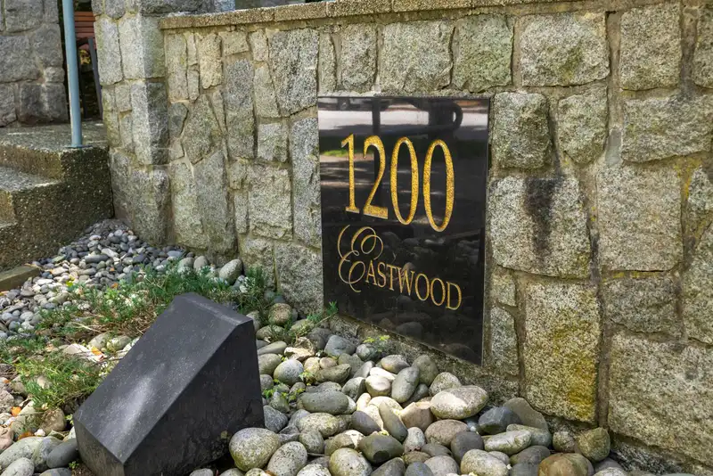110 1200 EASTWOOD STREET - photo 2 of 33