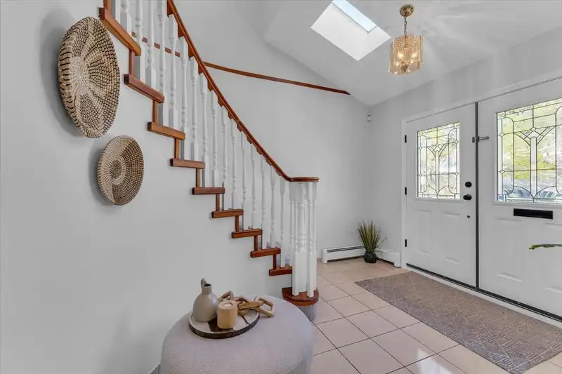 770 E 61ST AVENUE - photo 3 of 38