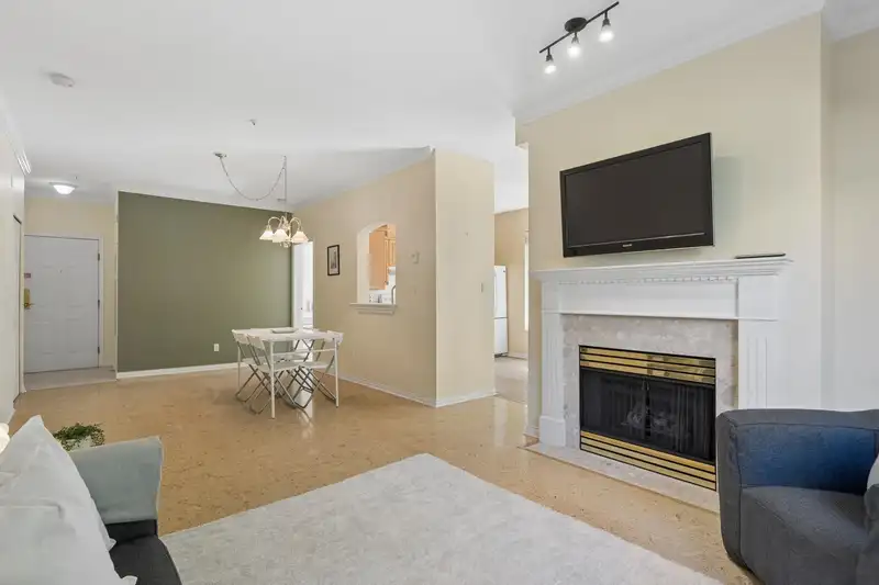 118 3098 GUILDFORD WAY - photo 4 of 40