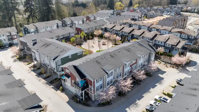 12 24108 104 AVENUE - photo 3 of 40