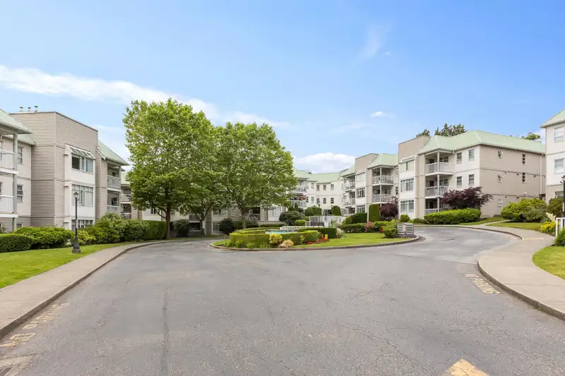 210 9763 140 STREET - photo 1 of 25