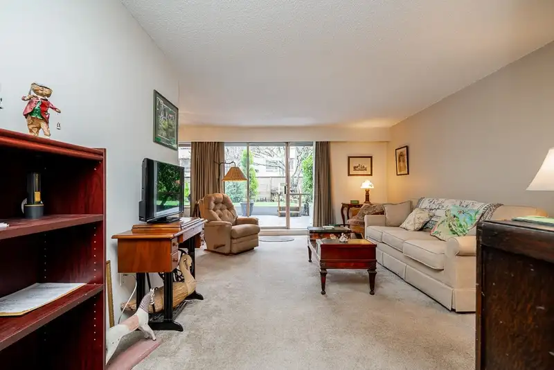 111 1777 WEST 13TH AVENUE - photo 2 of 15
