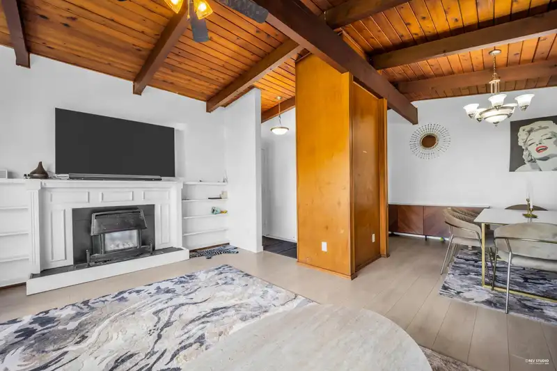 7750 15TH AVENUE - photo 4 of 37