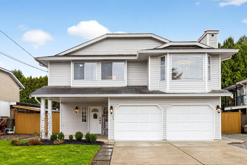 20126 WANSTEAD STREET - photo 1 of 25