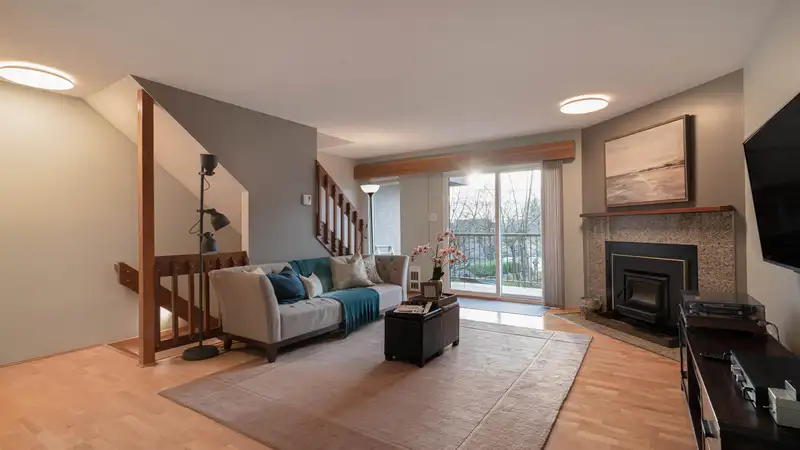 4 220 W 16TH STREET - photo 2 of 16