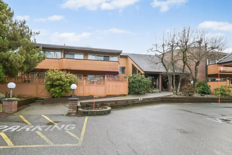 213 46210 CHILLIWACK CENTRAL ROAD - photo 1 of 25