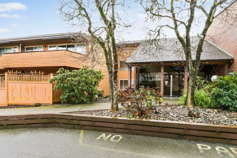 213 46210 CHILLIWACK CENTRAL ROAD - photo 2 of 25