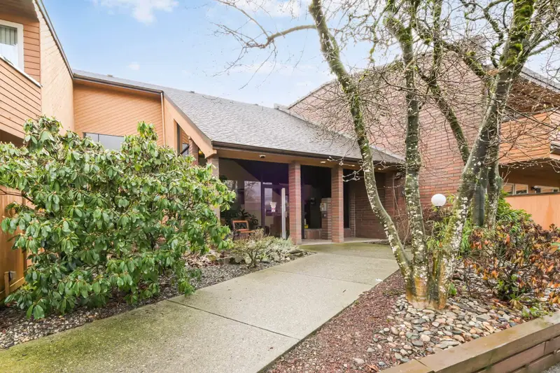 213 46210 CHILLIWACK CENTRAL ROAD - photo 3 of 25