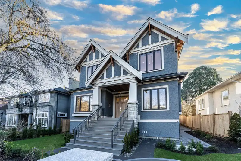 4582 W 14TH AVENUE - photo 1 of 32