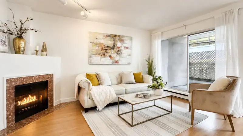 103 985 W 10TH AVENUE - photo 1 of 13