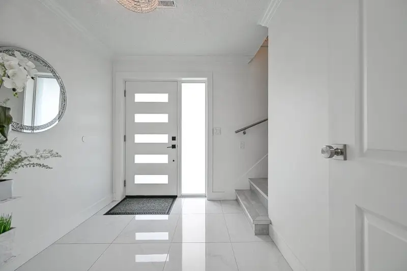 11554 83A AVENUE - photo 2 of 25