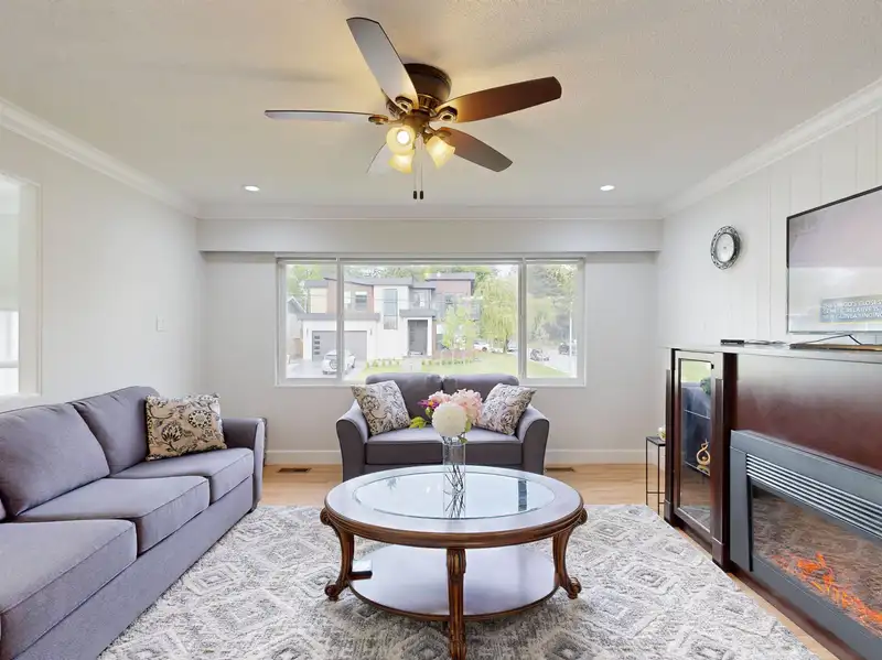 7803 110A STREET - photo 2 of 27