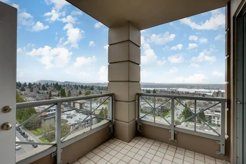 1504 160 E 13TH STREET - photo 4 of 25