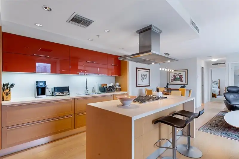 2306 8 SMITHE MEWS - photo 2 of 34
