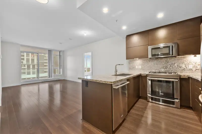 1506 2077 ROSSER AVENUE - photo 1 of 23