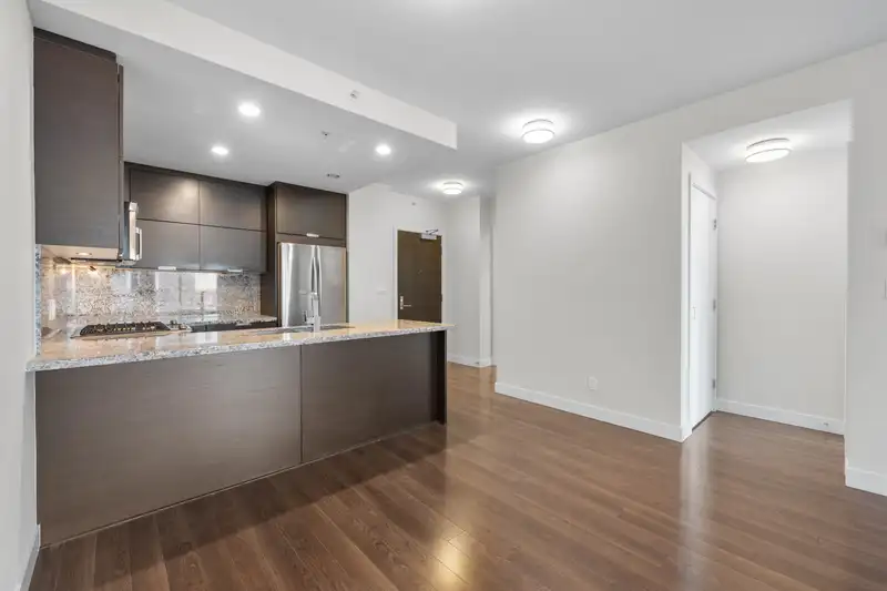 1506 2077 ROSSER AVENUE - photo 3 of 23