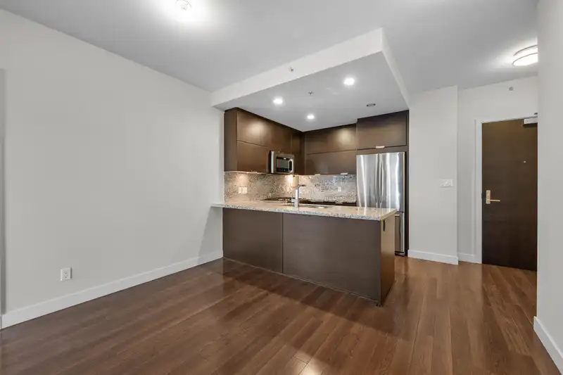 1506 2077 ROSSER AVENUE - photo 4 of 23