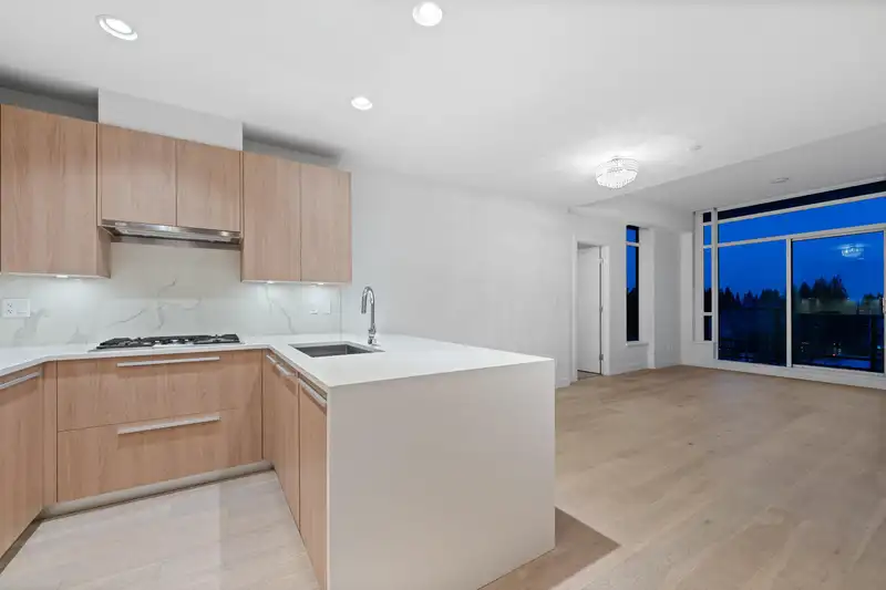 308 1295 CONIFER STREET - photo 2 of 40