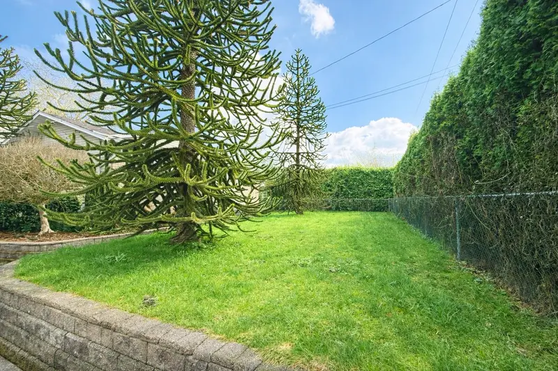 21355 OLD YALE ROAD - photo 4 of 25