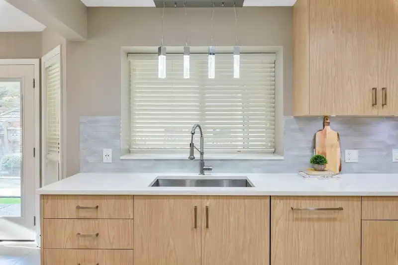 8270 LAKEFIELD DRIVE - photo 3 of 29
