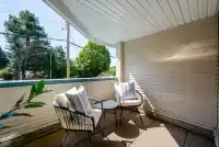 101 20727 DOUGLAS CRESCENT - thumbnail 3