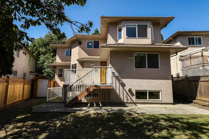 8066 168 STREET - photo 3 of 40
