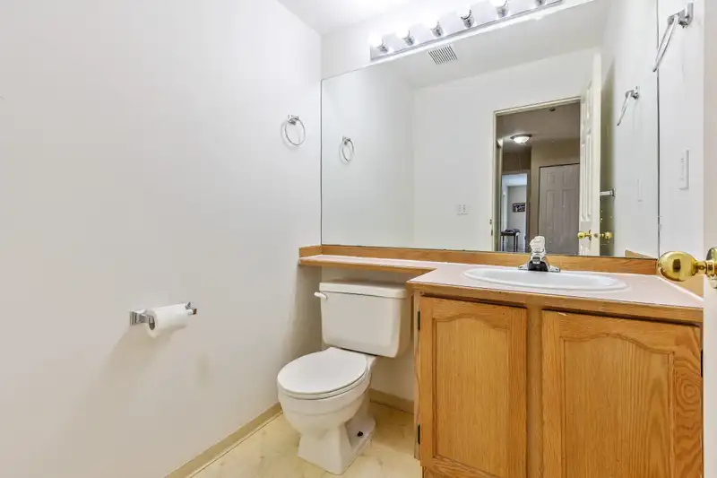 202 9951 152 STREET - photo 4 of 22