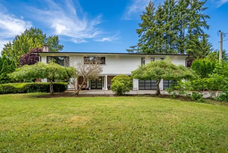 4523 240TH STREET - photo 1 of 39