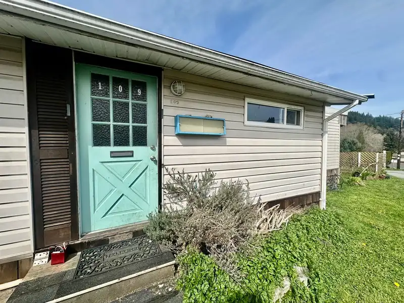 109 9950 WILSON STREET - photo 3 of 32
