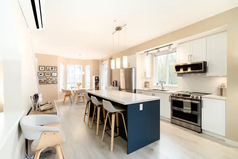 125 2418 AVON PLACE - photo 1 of 22