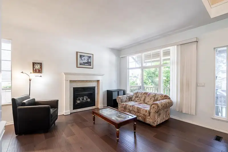 6830 183 STREET - photo 4 of 40