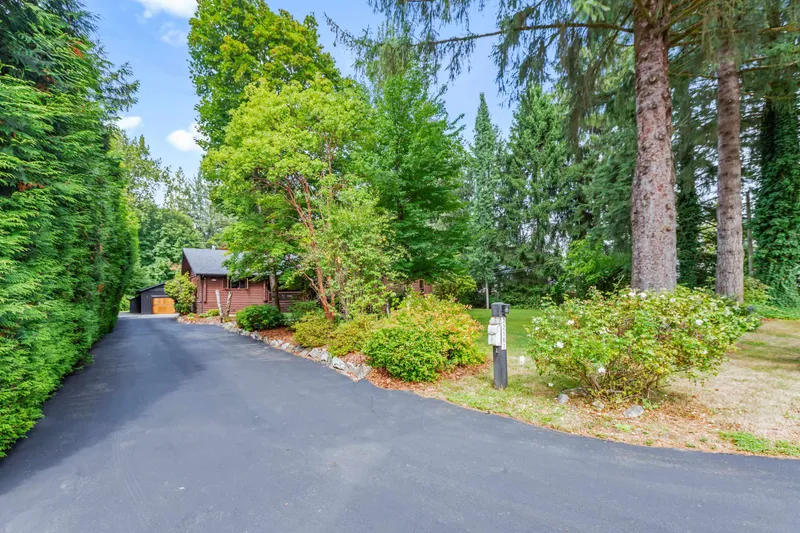 22567 127 AVENUE - photo 3 of 25