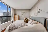 1002 814 ROYAL AVENUE - thumbnail 11
