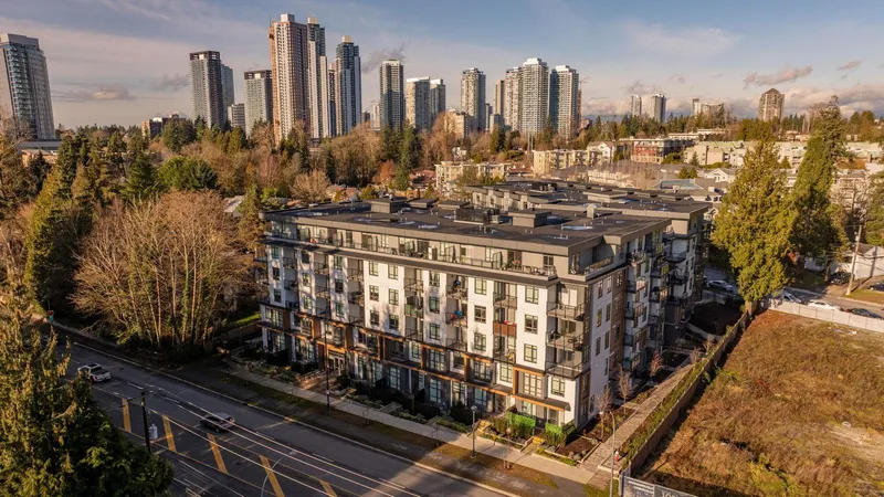 209 13969 96 AVENUE - photo 1 of 25