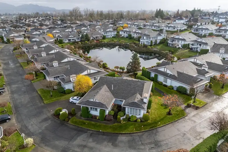 38 31445 RIDGEVIEW DRIVE - photo 2 of 40