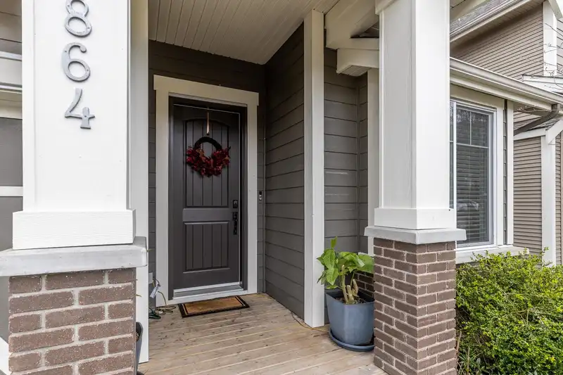 20864 71B AVENUE - photo 2 of 40