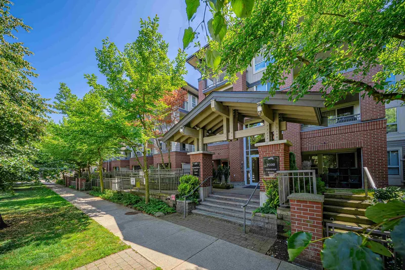 463 9100 FERNDALE ROAD - photo 2 of 22