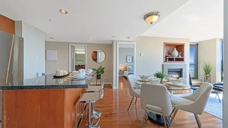 1706 9188 HEMLOCK DRIVE - photo 4 of 37