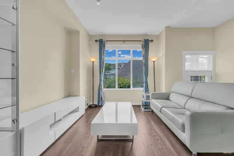 66 9800 ODLIN ROAD - photo 3 of 39
