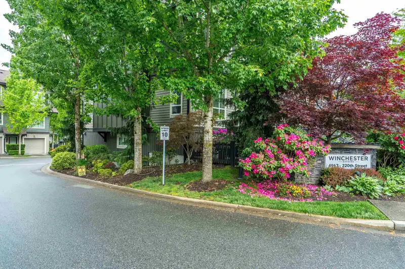 44 4967 220 STREET - photo 2 of 38