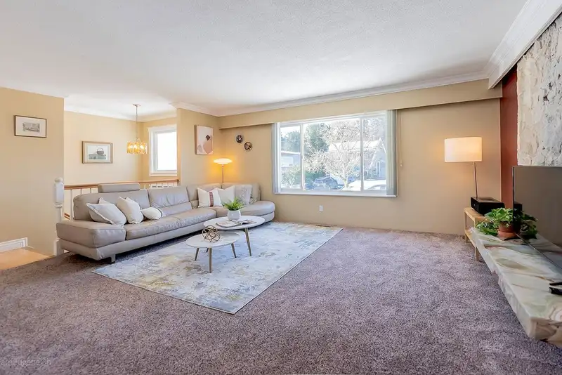 1453 STEWART PLACE - photo 4 of 32