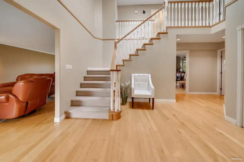 8569 141A STREET - photo 2 of 32