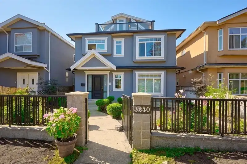 3240 NAPIER STREET - photo 1 of 22