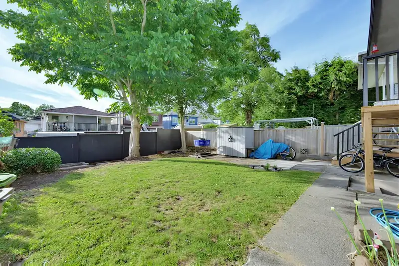4967 SPENCER STREET - photo 3 of 33