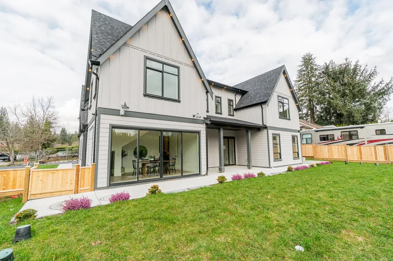 12018 261 STREET - photo 3 of 25