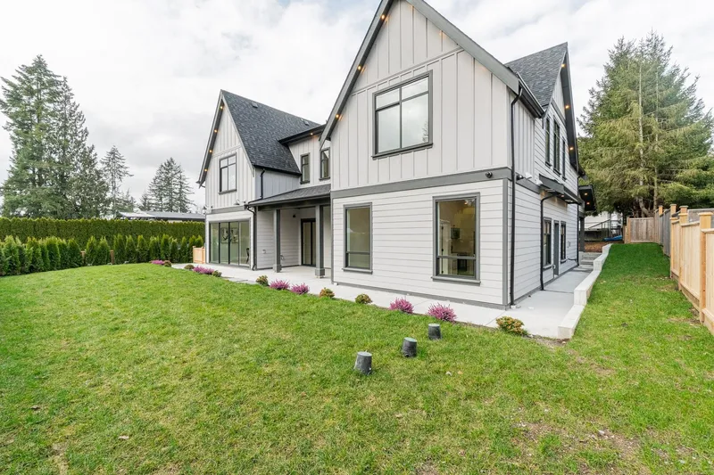 12018 261 STREET - photo 4 of 25